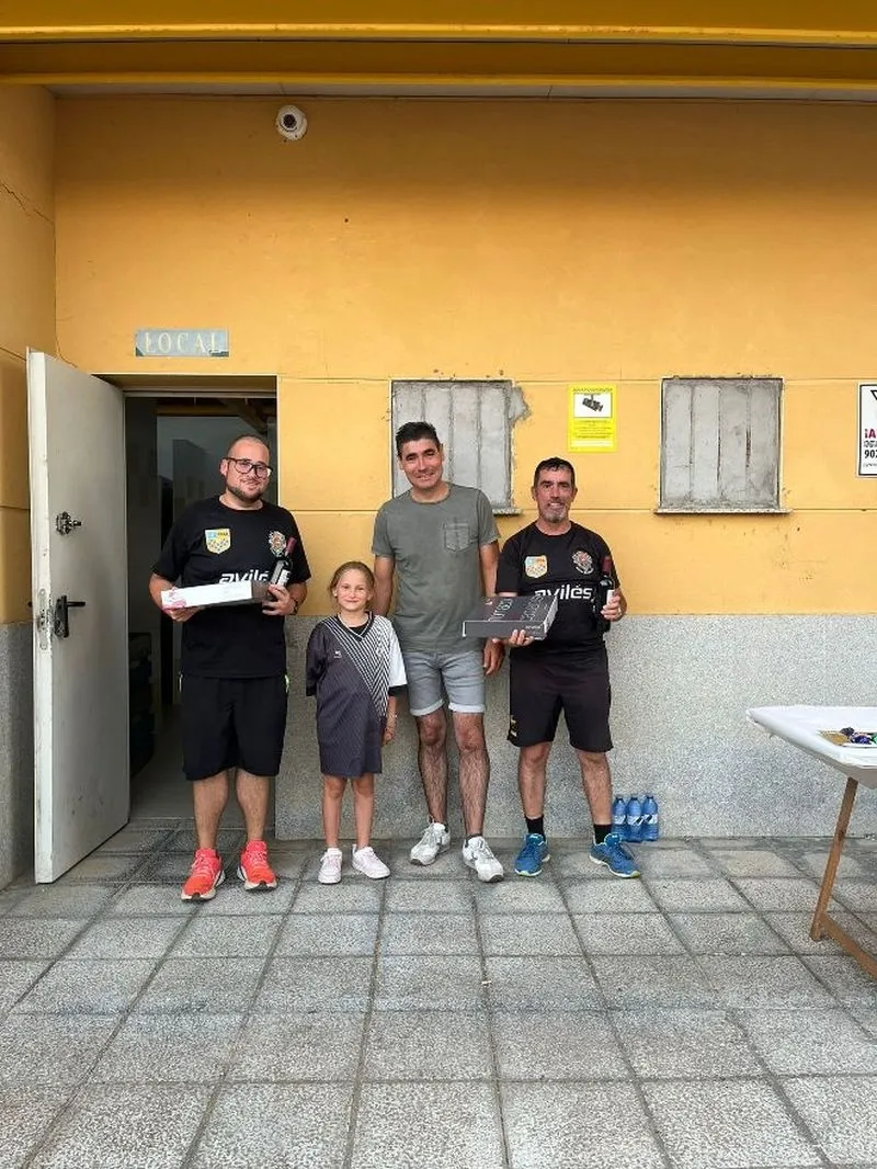 Foto 9 - El Club Amigos de Monterrubio gana su Torneo Nacional 2024