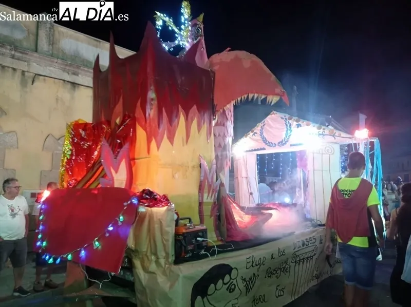 Desfile de carrozas de Aldeadávila