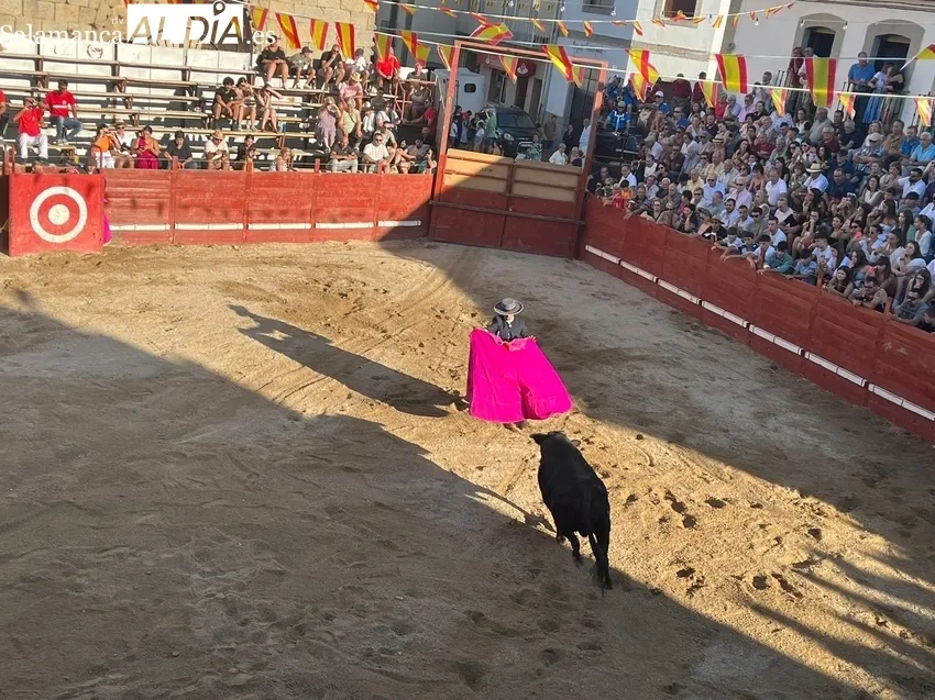 Festival taurino en Villavieja a beneficio de la residencia de mayores Fundación Virgen de los Caballeros