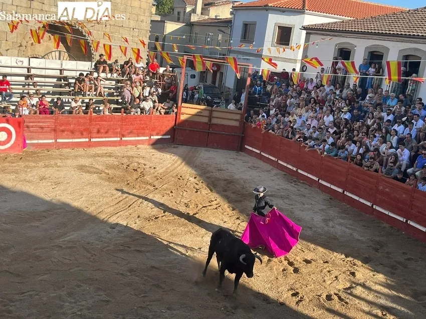 Festival taurino en Villavieja a beneficio de la residencia de mayores Fundación Virgen de los Caballeros