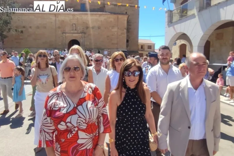 Foto 8 - Babilafuente se echa a las calles para honrar a San Roque con bailes y v&iacute;tores