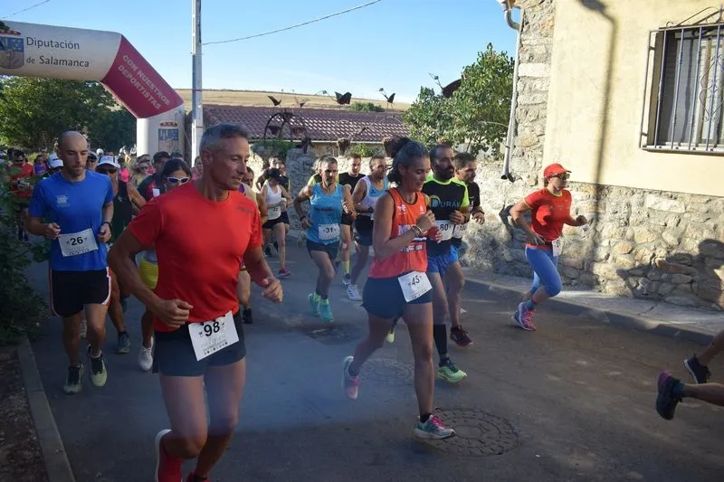 Foto 14 - H&eacute;ctor Rodr&iacute;guez y Esther Cruz ganan la Carrera Campestre de Valdemierque