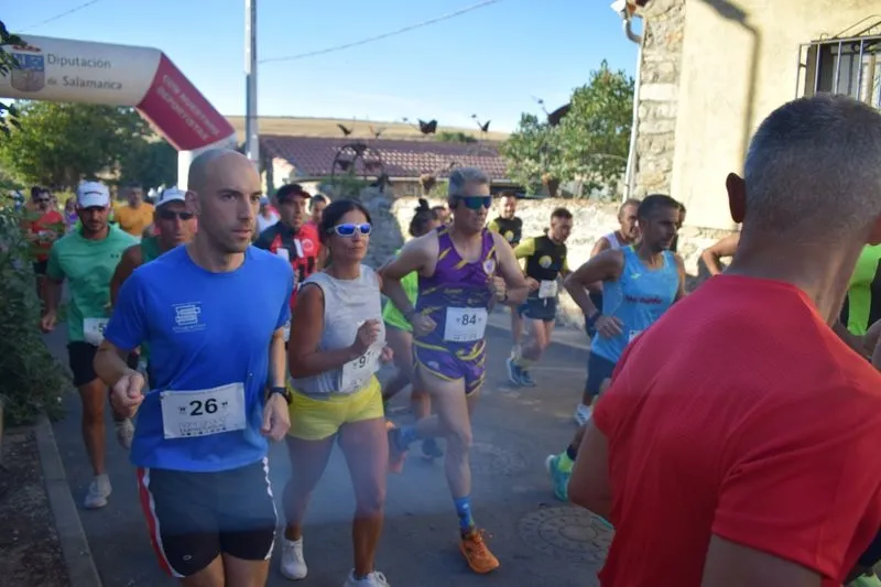 Foto 13 - H&eacute;ctor Rodr&iacute;guez y Esther Cruz ganan la Carrera Campestre de Valdemierque