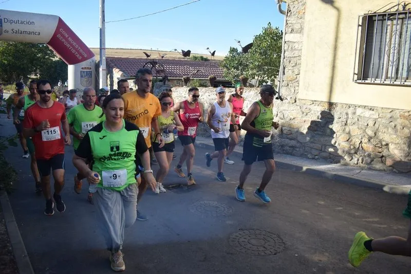 Foto 10 - H&eacute;ctor Rodr&iacute;guez y Esther Cruz ganan la Carrera Campestre de Valdemierque