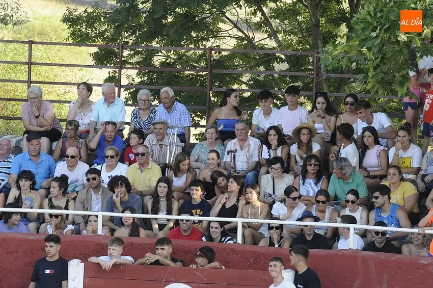 Capea popular en la Semana Cultural de Navasfrías/ Fotos: Adrián M.Pastor