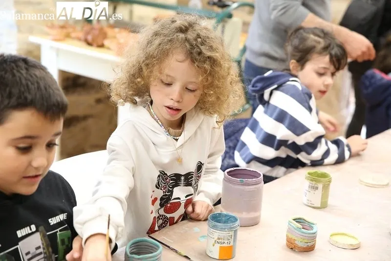 Foto 12 - Los cursos de alfarer&iacute;a acercan a los ni&ntilde;os a la tradici&oacute;n 