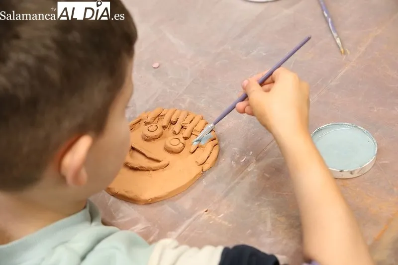 Foto 11 - Los cursos de alfarer&iacute;a acercan a los ni&ntilde;os a la tradici&oacute;n 