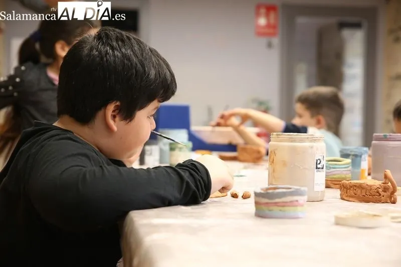 Foto 8 - Los cursos de alfarer&iacute;a acercan a los ni&ntilde;os a la tradici&oacute;n 