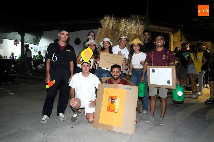 Desfile de disfraces en Aldea del Obispo / Fotos: Adrián M.Pastor