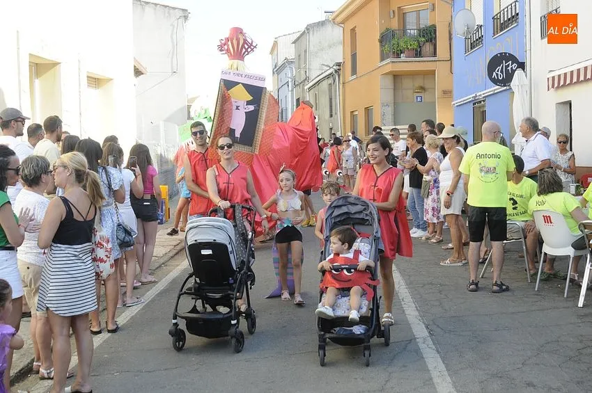 Desfile de disfraces en EL Bodón / Fotos: Adrián M.Pastor