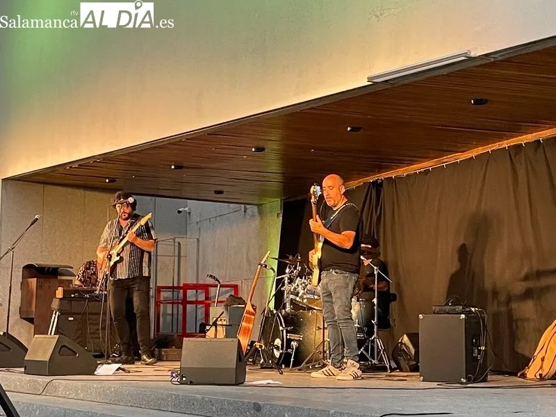 Foto 5 - El concierto de Ibai Garc&iacute;a Blues Project anima la noche en la Torrente Ballester