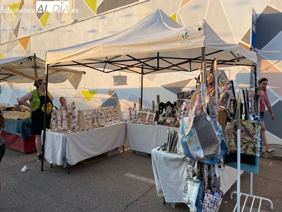 Foto 7 - Castellanos de Moriscos disfruta con la I Feria Food-Truck