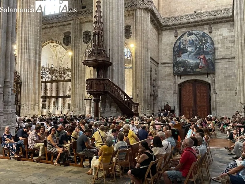 Foto 2 - El concierto de &oacute;rgano de Nicol&oacute; Sari llena de magia la Catedral