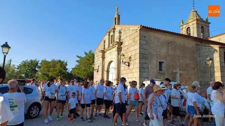 Marcha contra el Cáncer en Aldea del Obispo/ Fotos: Juan Martín