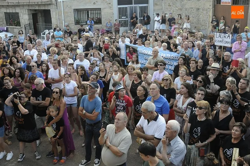 Foto 18 - Pe&ntilde;aparda festeja la llegada de su flamante campeona ol&iacute;mpica nombr&aacute;ndola Hija Predilecta