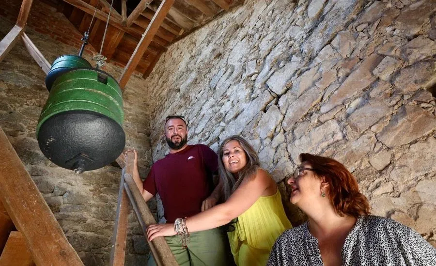 Foto 2 - Fuentes de O&ntilde;oro restaura su reloj mec&aacute;nico, el m&aacute;s antiguo de este tipo de la provincia
