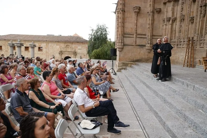 La obra ¡JERÓÓÓÓÓNIMO! reúne a gran cantidad de público  | FOTOS: David