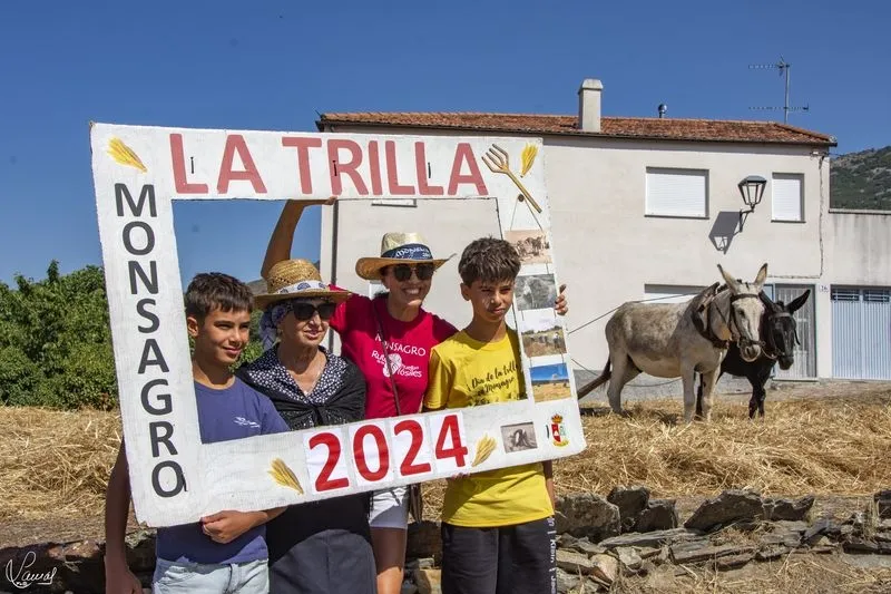 Monsagro 'viaja en el tiempo' para celebrar el Día de la Trilla | FOTOS: Manuel Lamas 