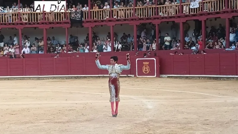 Autoridad de Marco Pérez. Dos orejas en Toro (Zamora) | FOTOS: Toni Sánchez 