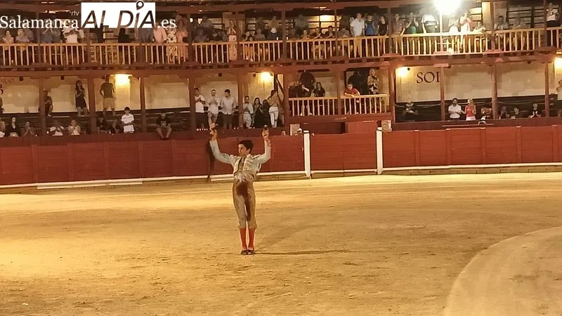 Rotundo Marco Pérez. Cuatro orejas y rabo en Toro (Zamora) | FOTOS: Toni Sánchez 