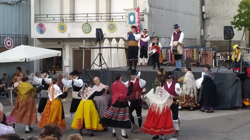 Foto 7 - El Payo celebra el XI festival Folkl&oacute;rico &ldquo;La Sart&eacute;n Charra&rdquo;