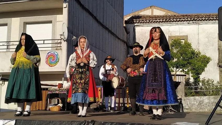 Foto 4 - El Payo celebra el XI festival Folkl&oacute;rico &ldquo;La Sart&eacute;n Charra&rdquo;