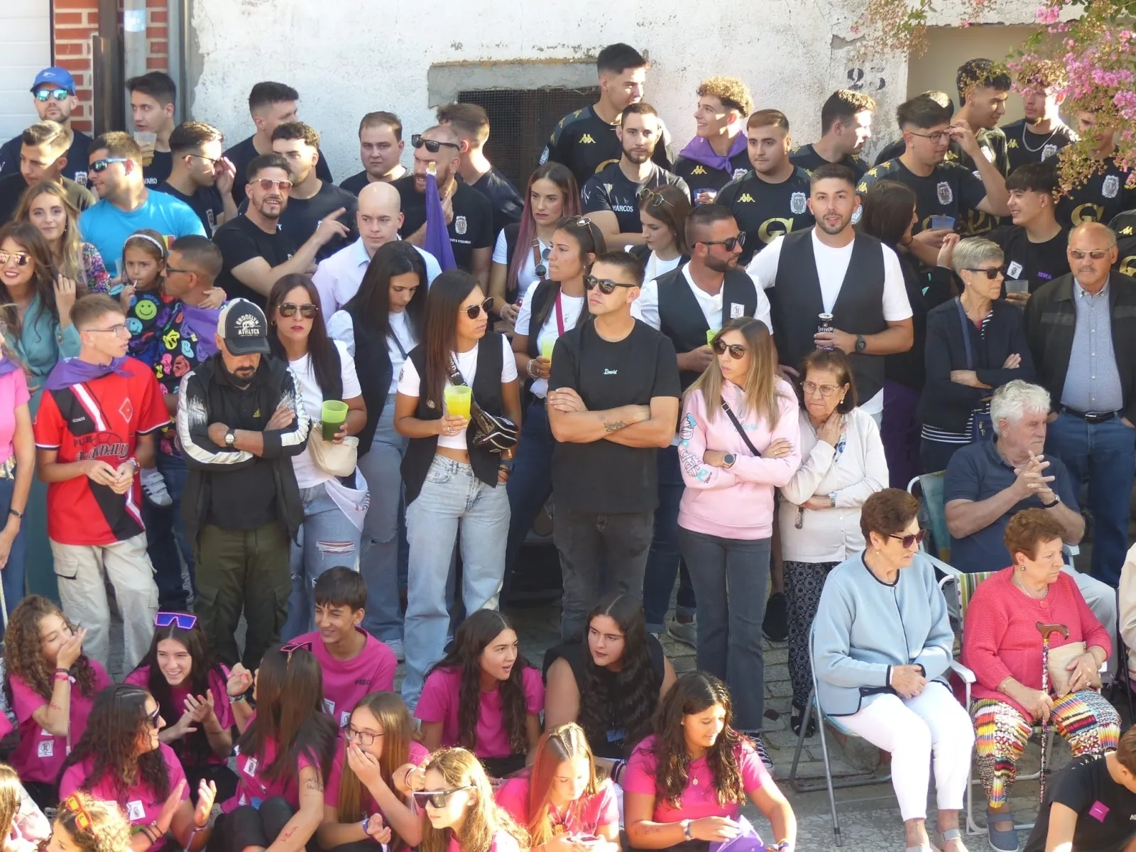 Foto 5 - Villoria se vuelca con su querido pregonero &lsquo;Cordo&rsquo; y la tradicional ofrenda floral a su patrona la Virgen de la Vega