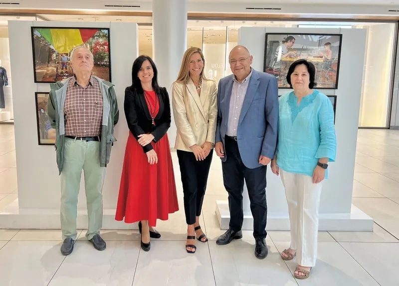 Exposición 'He nacido para vivir la vida' en el CC El Tormes