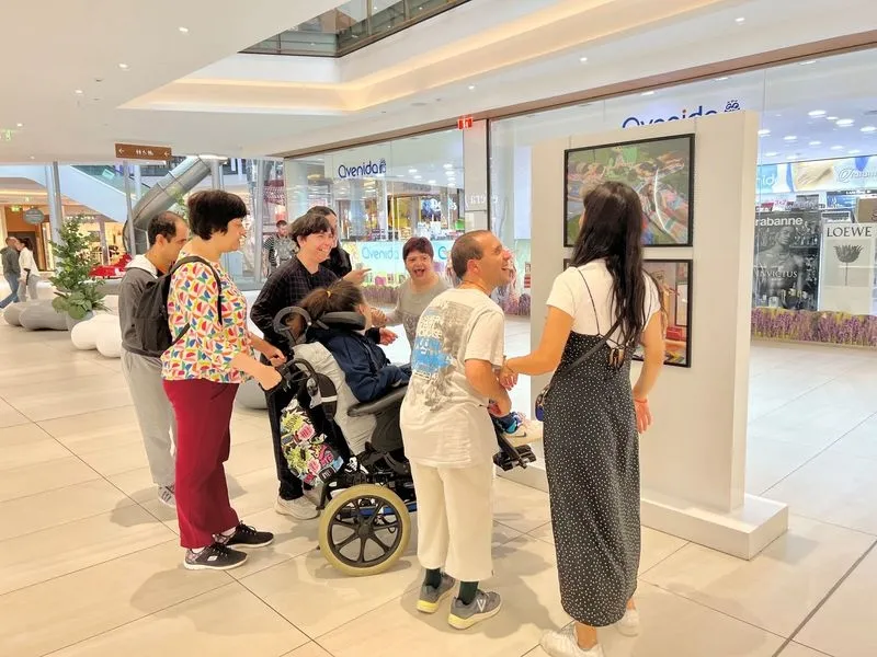 Exposición 'He nacido para vivir la vida' en el CC El Tormes