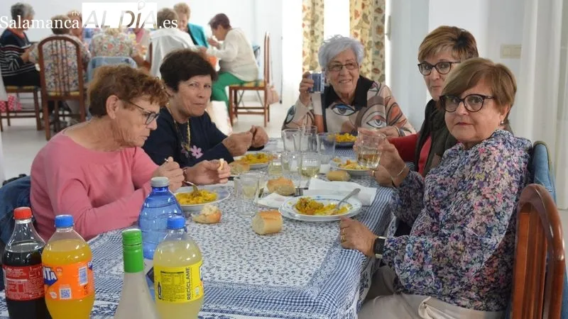 Foto 3 - Animada jornada de convivencia de la asociaci&oacute;n de mujeres Villa de Lumbrales