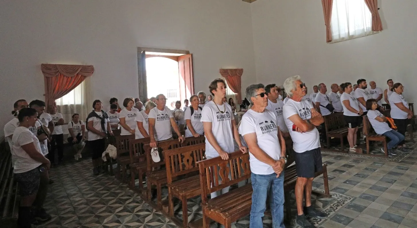 Foto 7 - Unas 170 personas peregrinan desde Fuentes de O&ntilde;oro al Santuario de Nossa Senhora D&rsquo;Ajuda