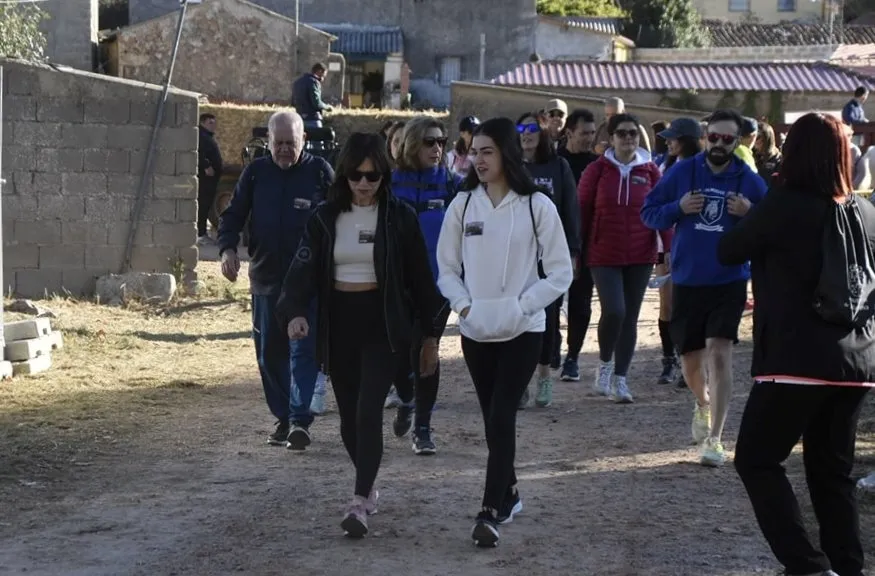 Foto 5 - El II Paseo &lsquo;Rodera de la Caridad&rsquo; re&uacute;ne a m&aacute;s de un centenar de personas a pie y a caballo