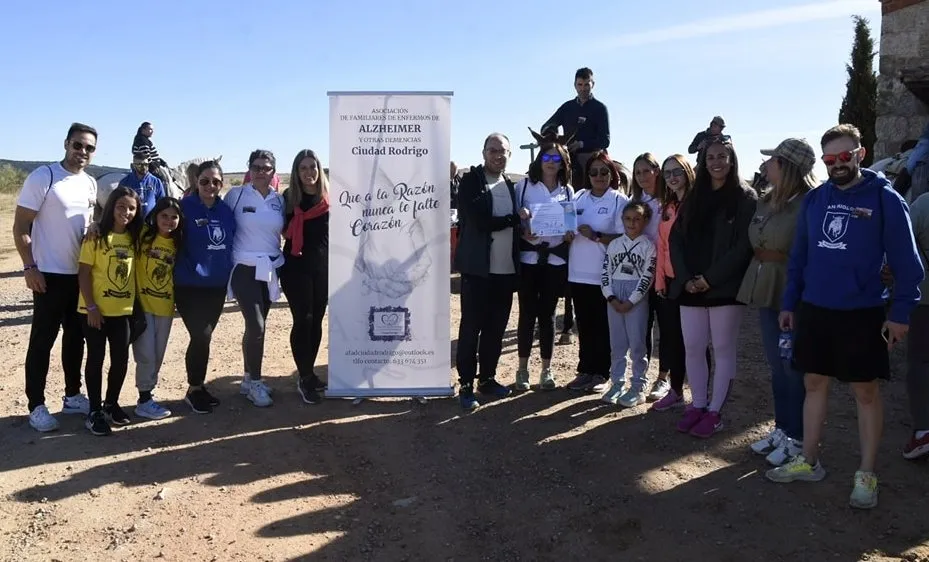 Foto 3 - El II Paseo &lsquo;Rodera de la Caridad&rsquo; re&uacute;ne a m&aacute;s de un centenar de personas a pie y a caballo