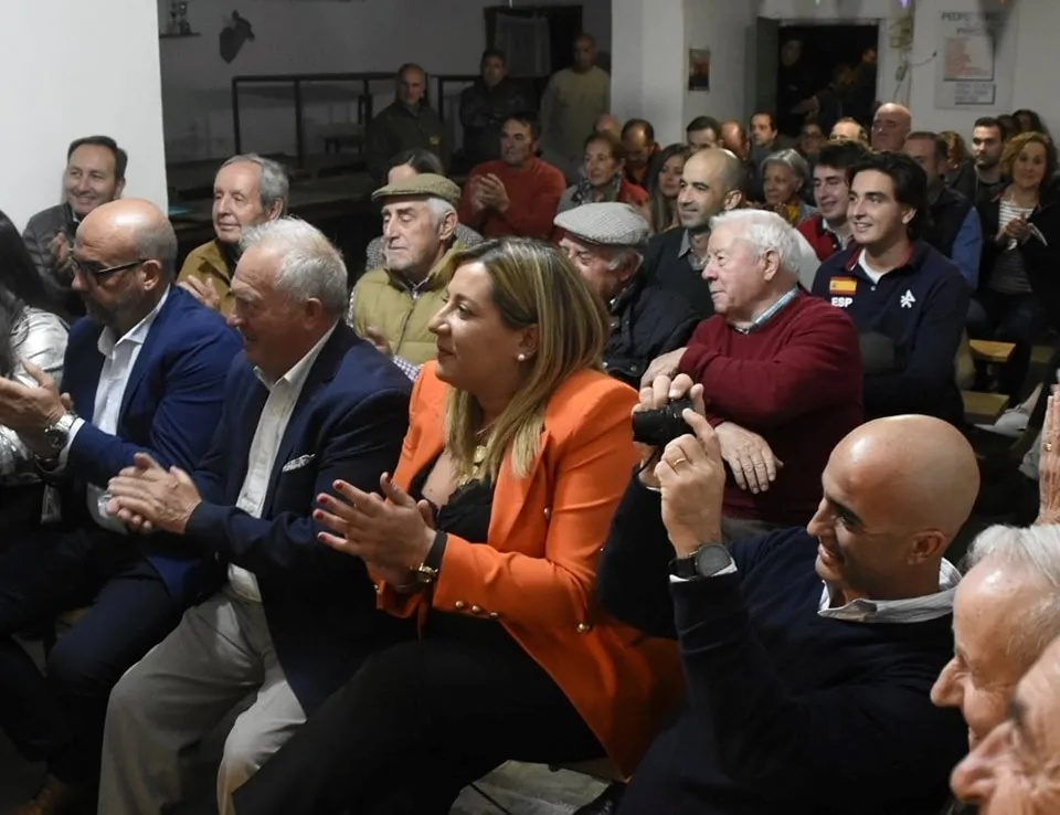 Foto 2 - El preg&oacute;n de Francisco Lancha Casanueva abre las fiestas de Pedrotoro