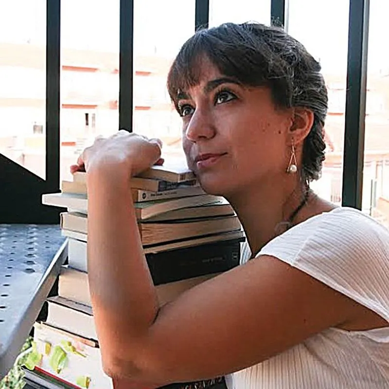 Lorena Escudero presenta su libro 'Oxímoron: contradicciones y microficción' en la Casa de las Conchas el 17 de octubre