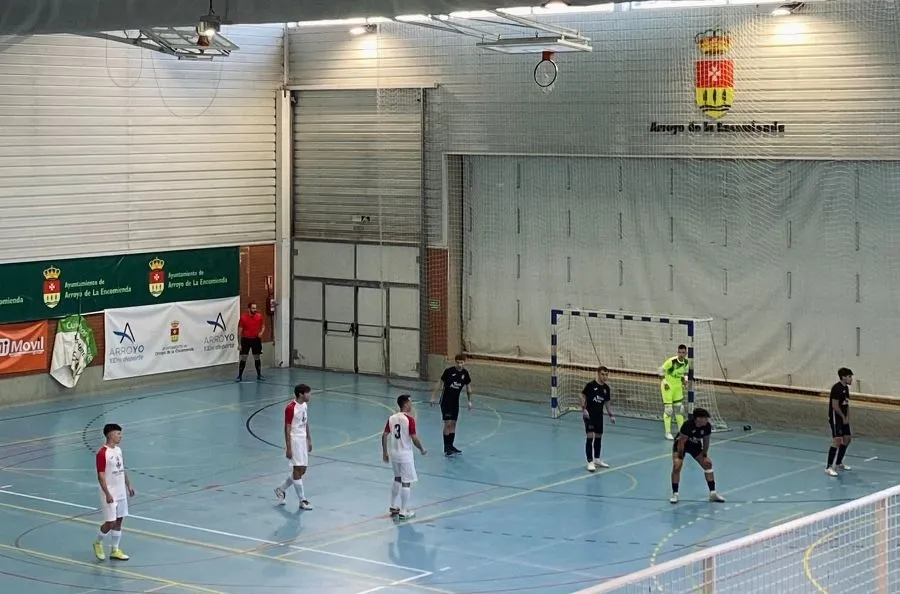 Foto 3 - El III Senior arranca la liga con una s&oacute;lida victoria en una de las pistas m&aacute;s complicadas