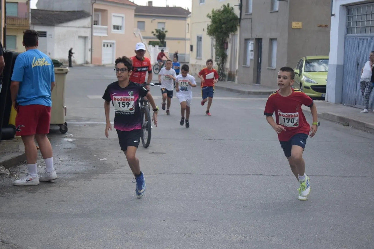 Foto 8 - Juan San Jos&eacute; y Marina S&aacute;nchez se llevan la exitosa IX Carrera Solidaria Virgen de la Vega de Villoria