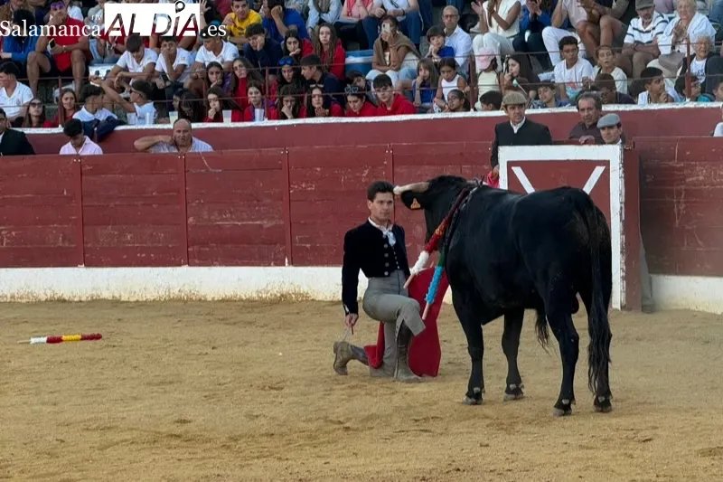 Foto 8 - Emotiva y disfrutona tarde en Villoria y su Festival Taurino, con Mar&iacute;a 'La Princesa Guerrera' recibiendo cari&ntilde;o a manos llenas