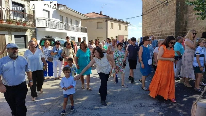Dia de las Madrinas en Encinasola de los Comendadores / CORRAL