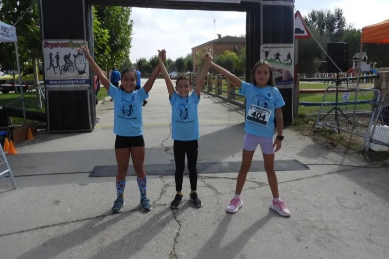 Foto 9 - Miguel Rubio y Mar&iacute;a G&oacute;mez coronan la II Carrera Popular Ben&eacute;fica &lsquo;Pe&ntilde;arandilla con la Piel De Mariposa&rsquo;