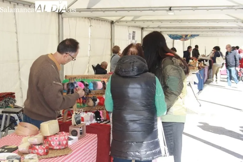 Foto 5 - Pe&ntilde;aranda da la bienvenida a su II Feria Agroalimentaria con gran ambiente y apostando por ser un gran escaparate 