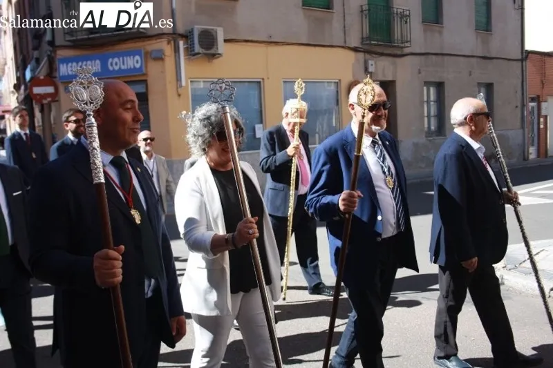 Foto 10 - Bailes y vivas a San Miguel Arc&aacute;ngel en el d&iacute;a grande de las fiestas patronales