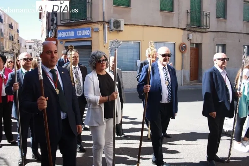Foto 9 - Bailes y vivas a San Miguel Arc&aacute;ngel en el d&iacute;a grande de las fiestas patronales
