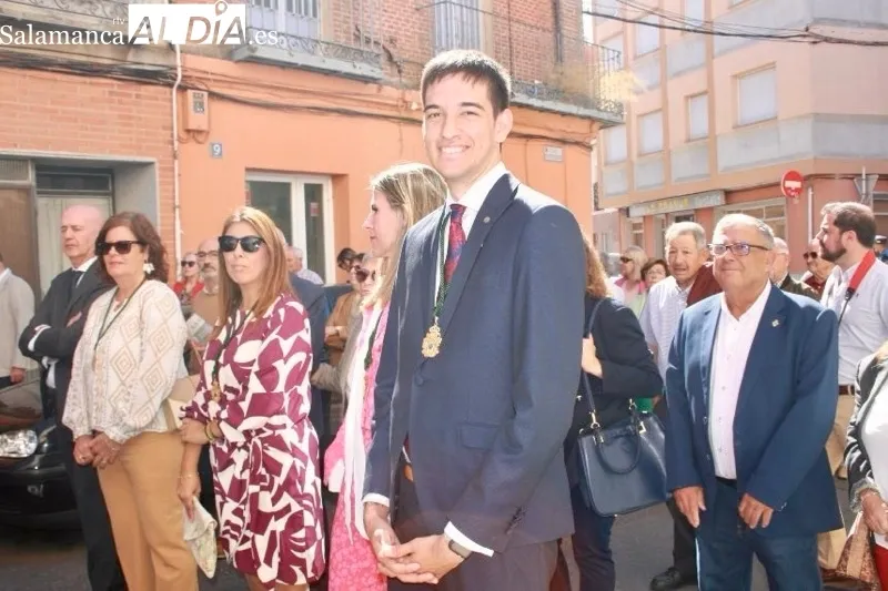 Foto 6 - Bailes y vivas a San Miguel Arc&aacute;ngel en el d&iacute;a grande de las fiestas patronales