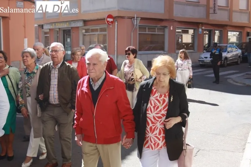 Foto 5 - Bailes y vivas a San Miguel Arc&aacute;ngel en el d&iacute;a grande de las fiestas patronales