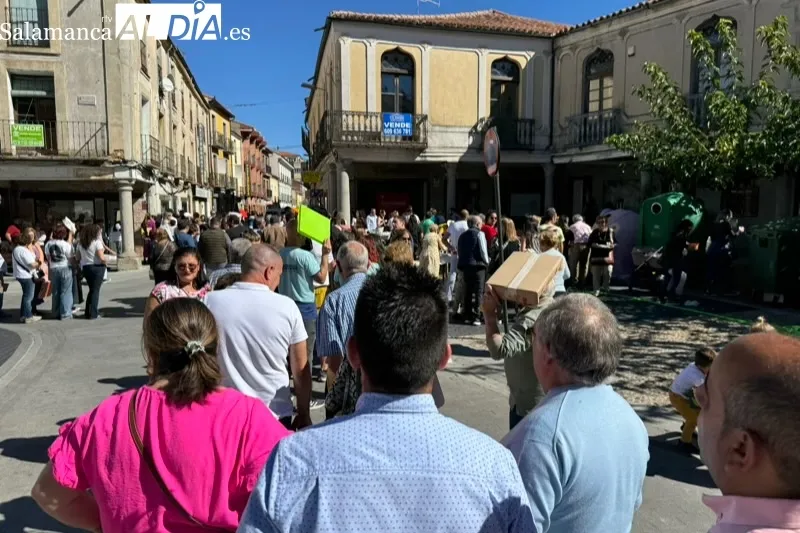 Foto 6 - Cerca de 1.200 platos solidarios de arroz al se&ntilde;orito para festejar a San Miguel en Pe&ntilde;aranda