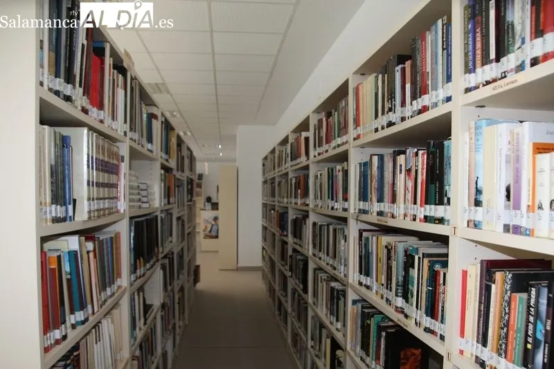 Foto 10 - La biblioteca municipal de Alba de Tormes estrena nuevas instalaciones m&aacute;s amplias y modernas