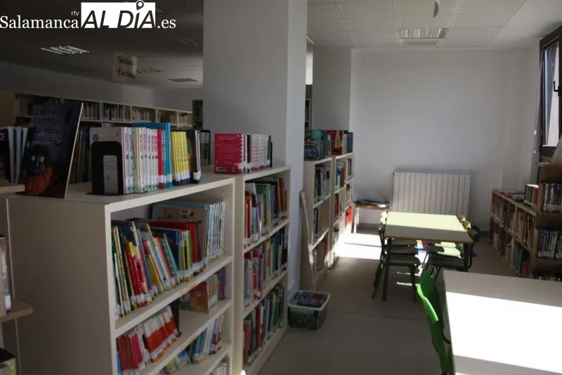 Foto 4 - La biblioteca municipal de Alba de Tormes estrena nuevas instalaciones m&aacute;s amplias y modernas