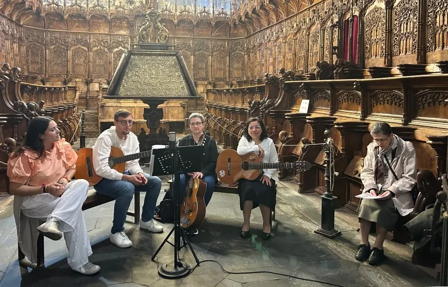 Foto 7 - La Di&oacute;cesis anima a &lsquo;Caminar con alegr&iacute;a&rsquo; en la concurrida apertura del Curso Pastoral
