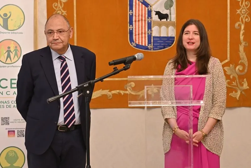 Presentación en el Ayuntamiento de Salamanca de los actos del Día Mundial de la Parálisis Cerebral